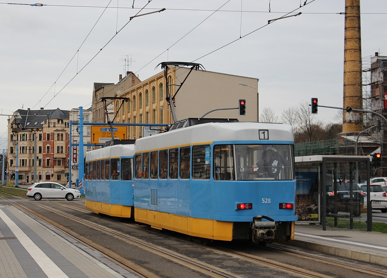 Tatra T3DM #528