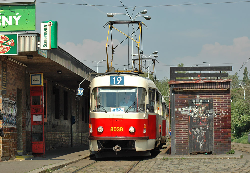 Tatra T3M #8038