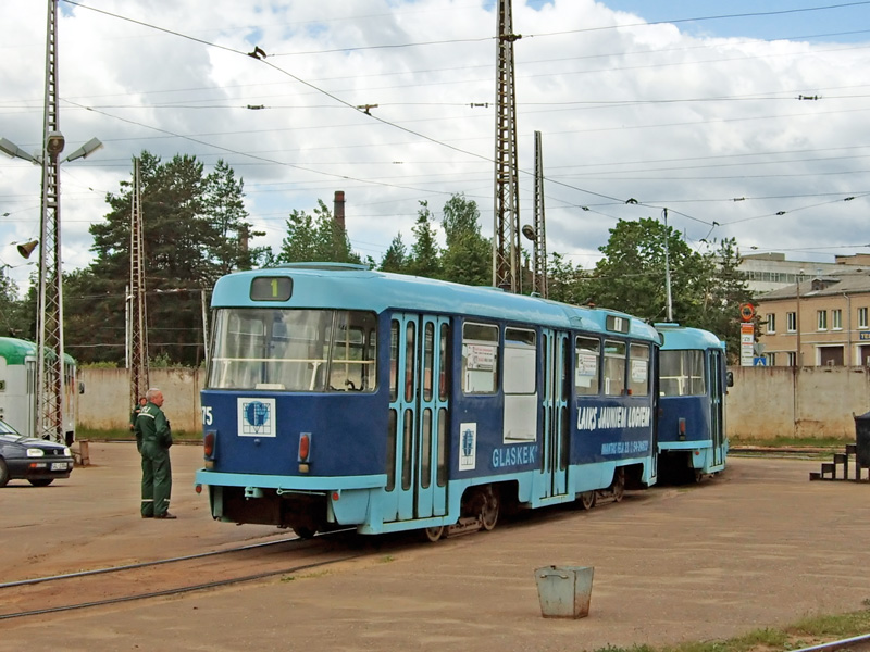 Tatra T3DC #075