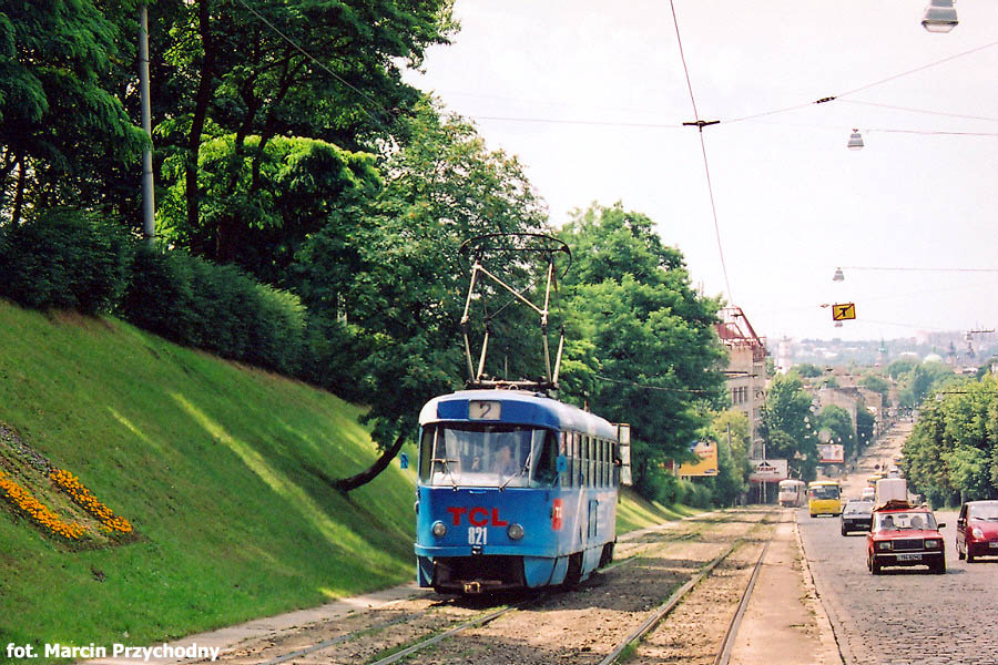Tatra T4SU #821